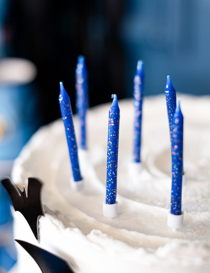 12 plavih svjećica za rođendan sa šljokicama 7,5 cm za tortu 
