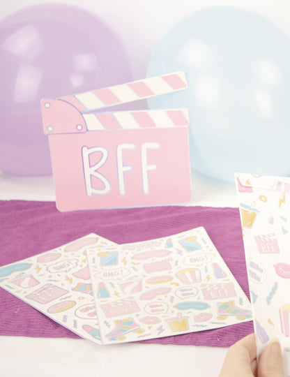 16 papirnatih salveta s naborima za pidžama zabavu, 33 x 33 cm prelijevajući se