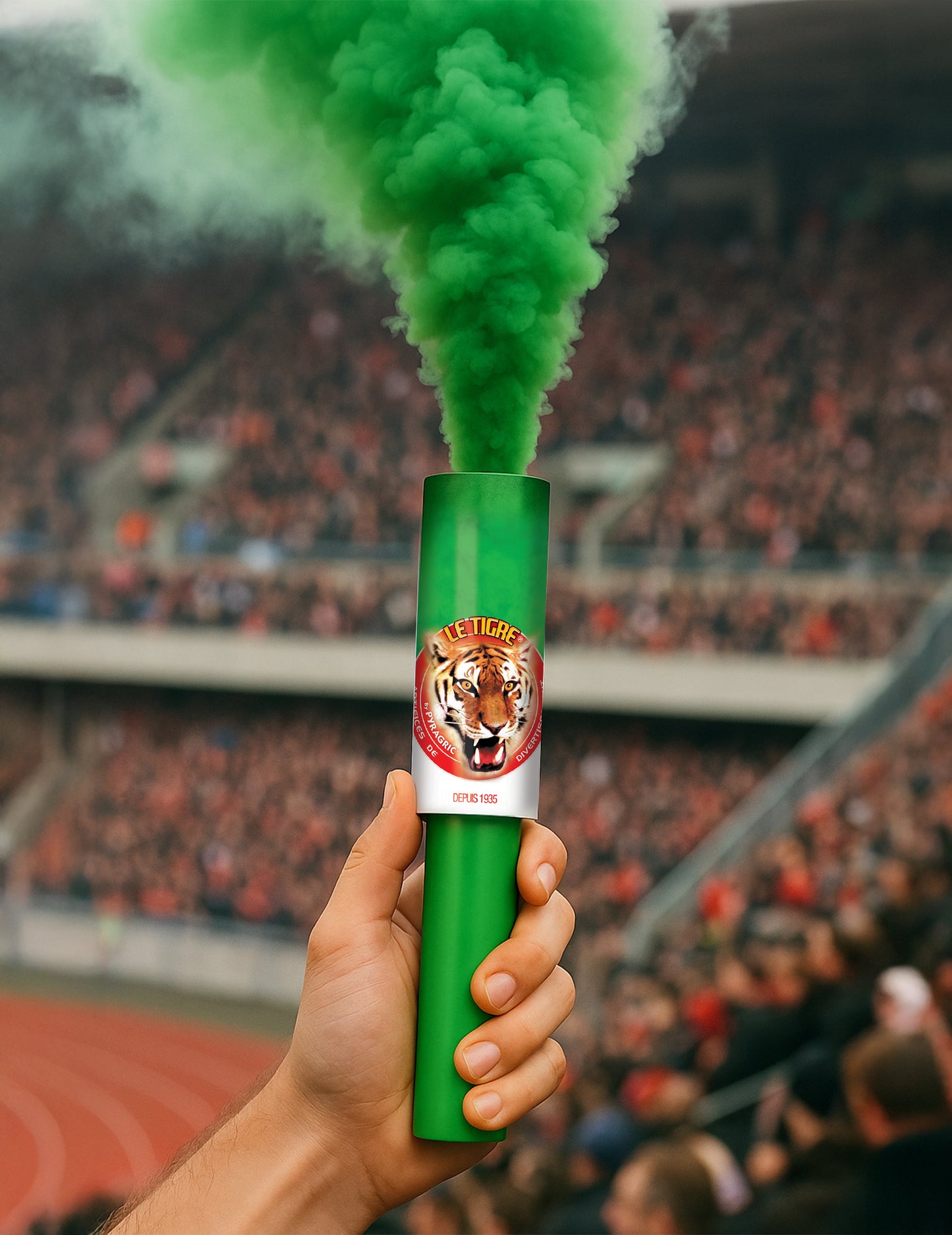 Mise en situation avec fumée verte des 2 fumigènes à main pour adulte verts 45 secondes