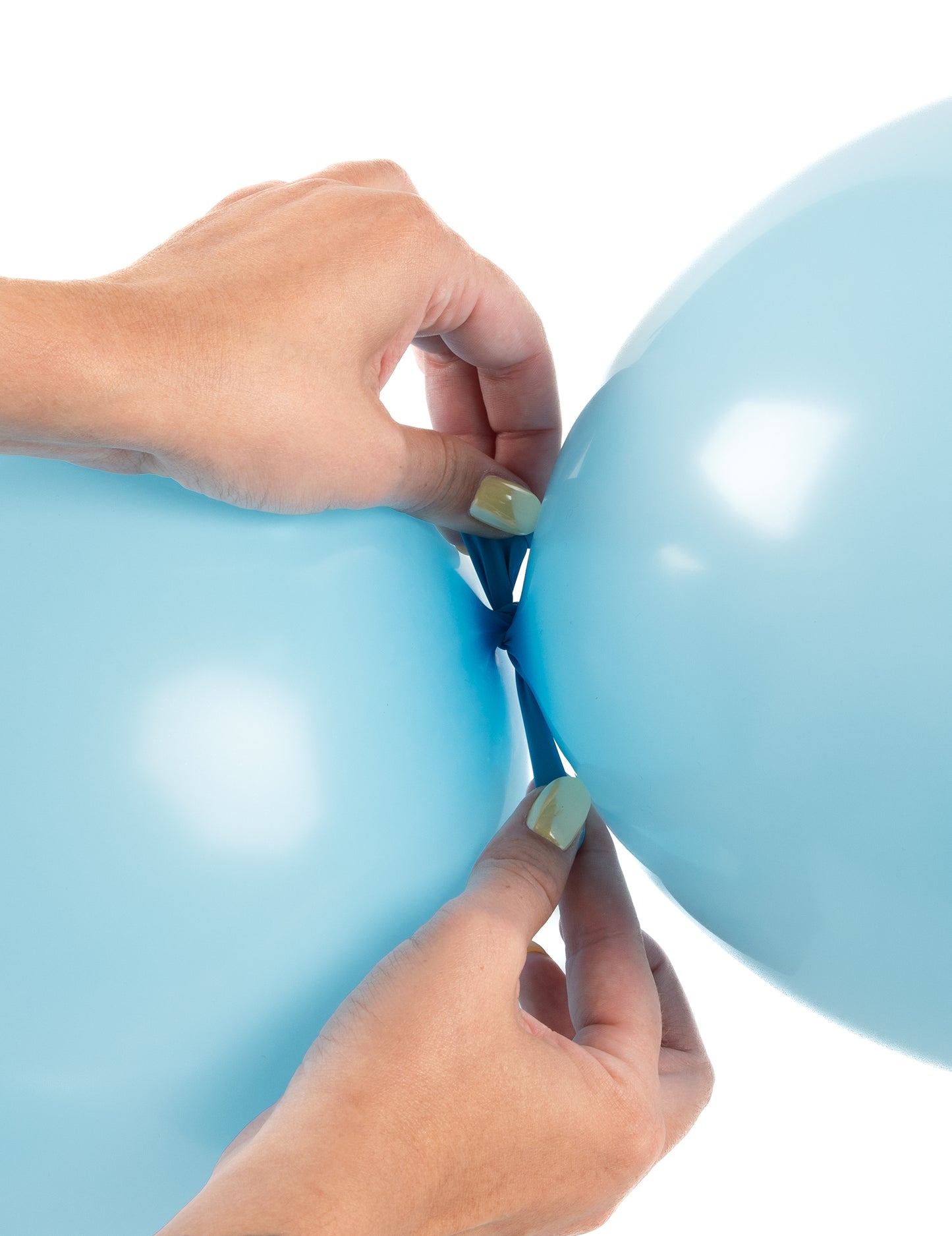 20 pastelno plavih balona na napuhavanje za povezivanje 28 cm