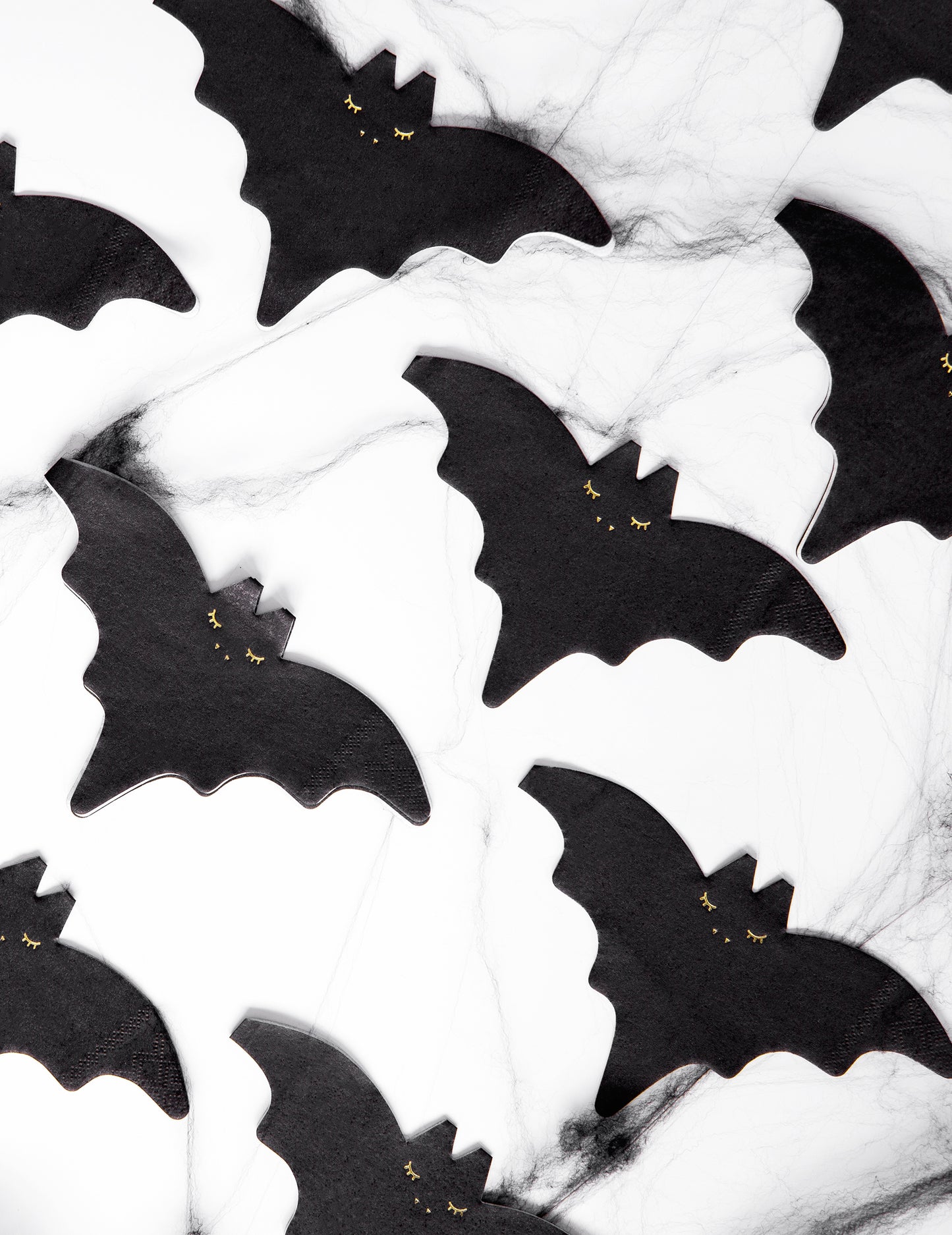 Vue d'ensemble de plusieurs serviettes en papier chauve-souris pour Halloween