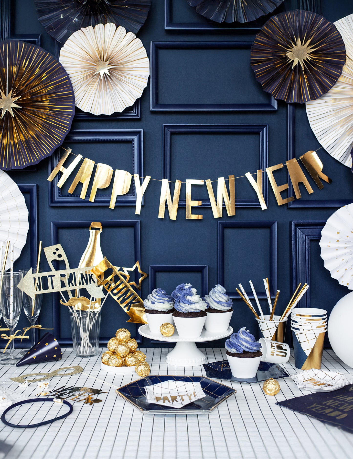 4 ukrasne i zlatne papirne rozete 23, 32, 40 cm