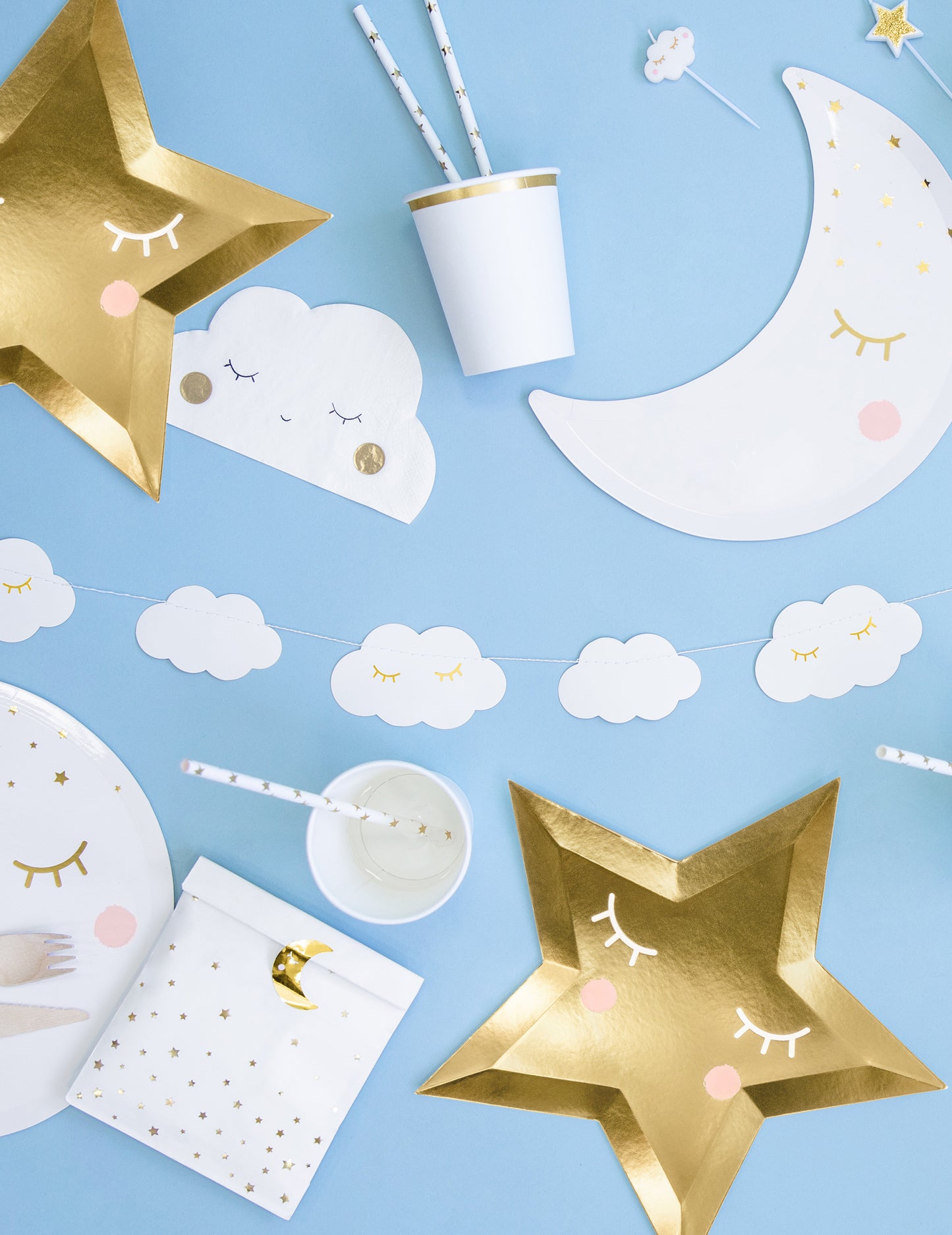 6 kartonskih ukrasa u obliku zlatne zvijezde s očima 27 cm