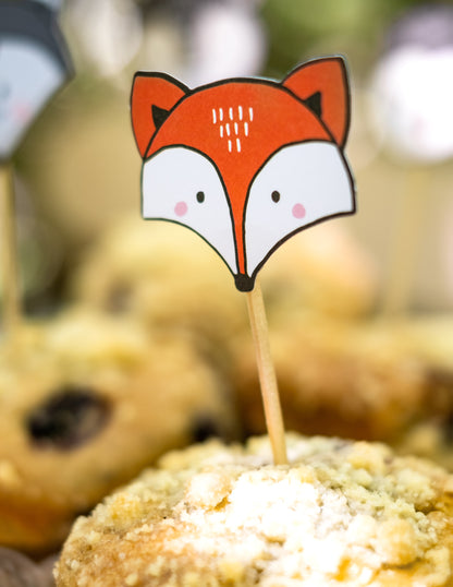 6 moules à cupcake en kraft et pics en bois animaux forêt