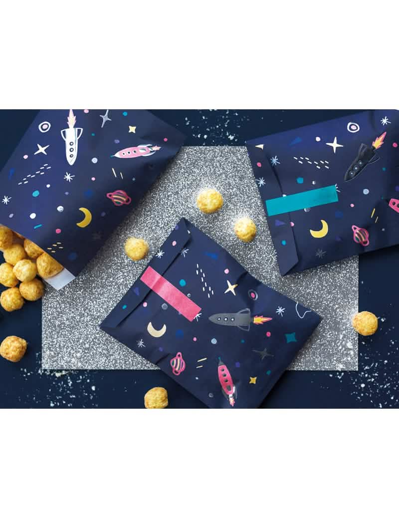 Prikaz sa slatkišima poklon vrećice od papira space adventure