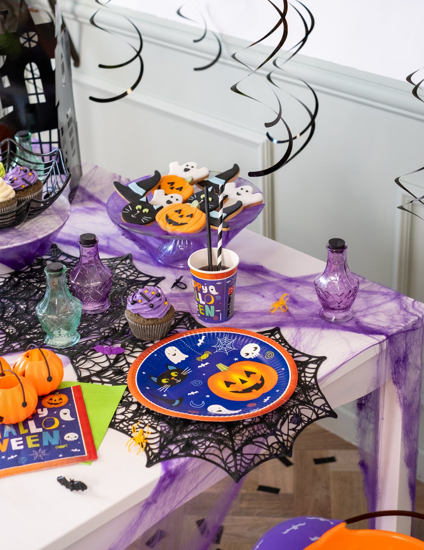 8 prijatelja vještica 23 cm kartonske ploče Halloween