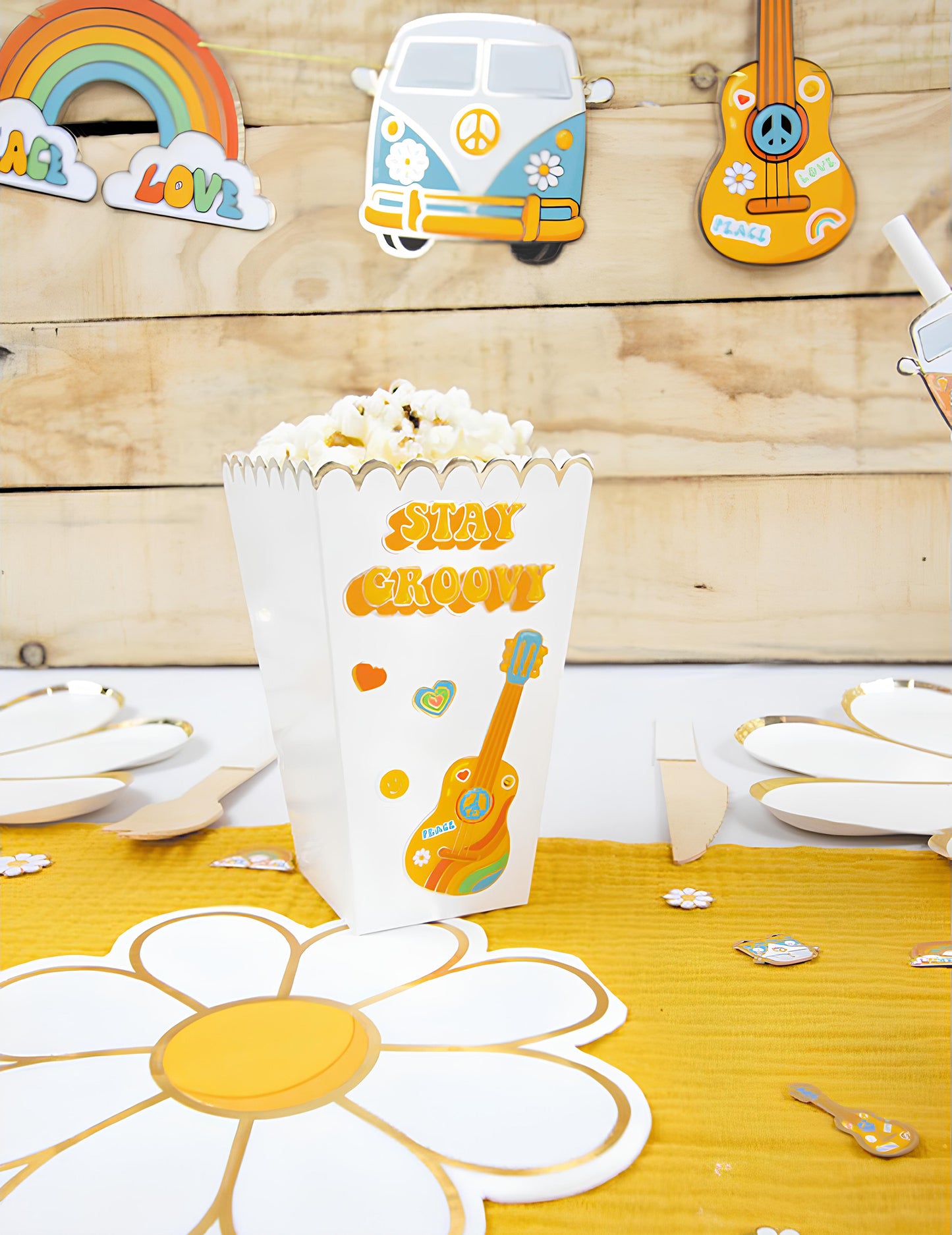 8 boîtes à pop corn blanc et or 12,5 x 7 cm festonnées