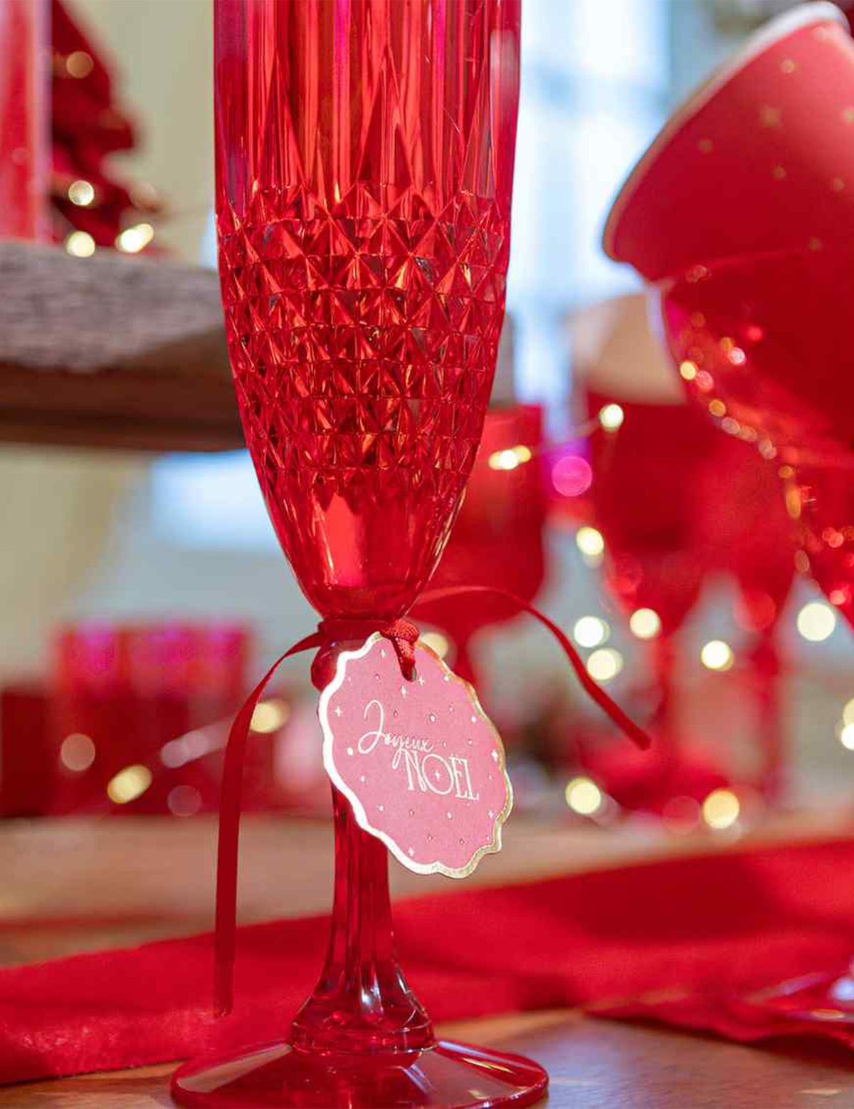 8 étiquettes Joyeux Noël L'Intemporel rouge et or 4,5 cm