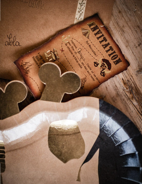 8 invitations avec enveloppes carte au trésor pirate kraft 10 x 15 cm pour anniversaire