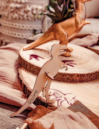 8 drvenih 3D rođendanskih kartica s dinosaurima i T-Rexom