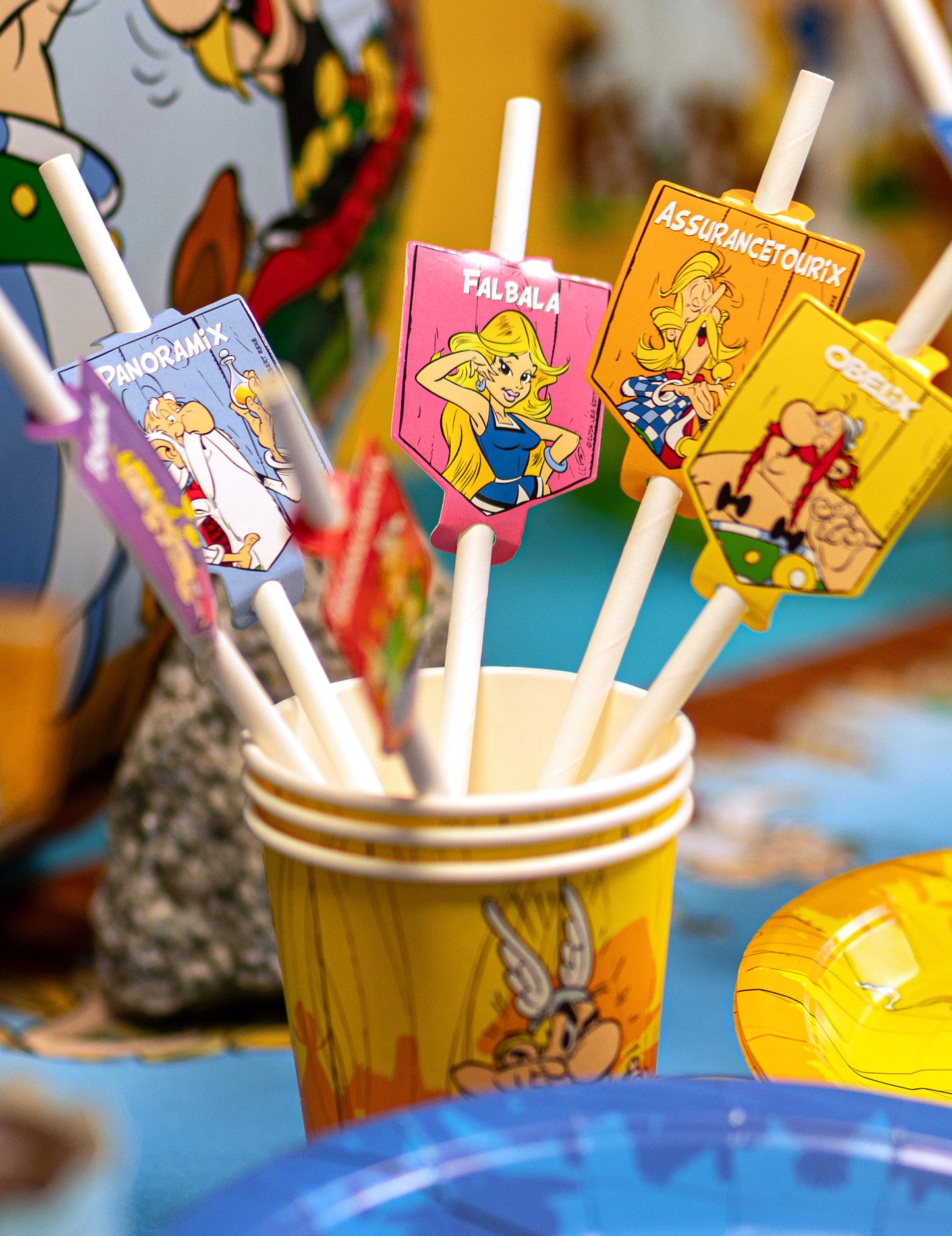 8 Asterix kartonske slamke