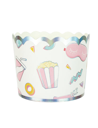 8 malih prelijevajućih i šarenih staklenki za pidžama zabavu