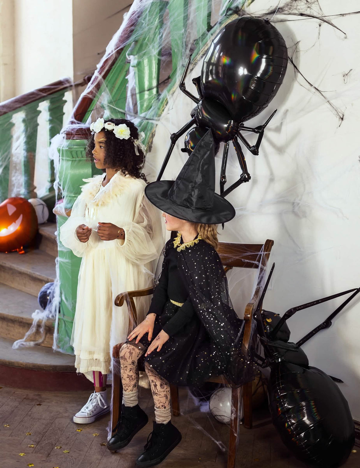 Postavljanje aluminijskog balona pauka za halloween dekoraciju