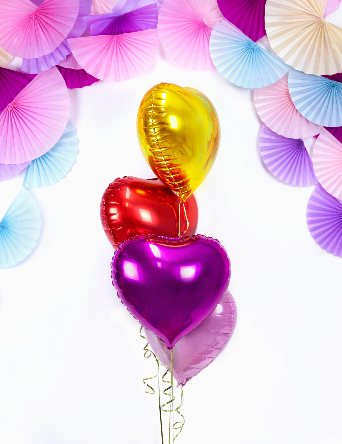 Mise en scène festive du ballon aluminium cœur doré