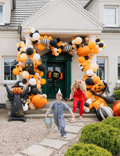 Samostojeći balon od folije Strašilo XXL crni 111,5 x 152 cm