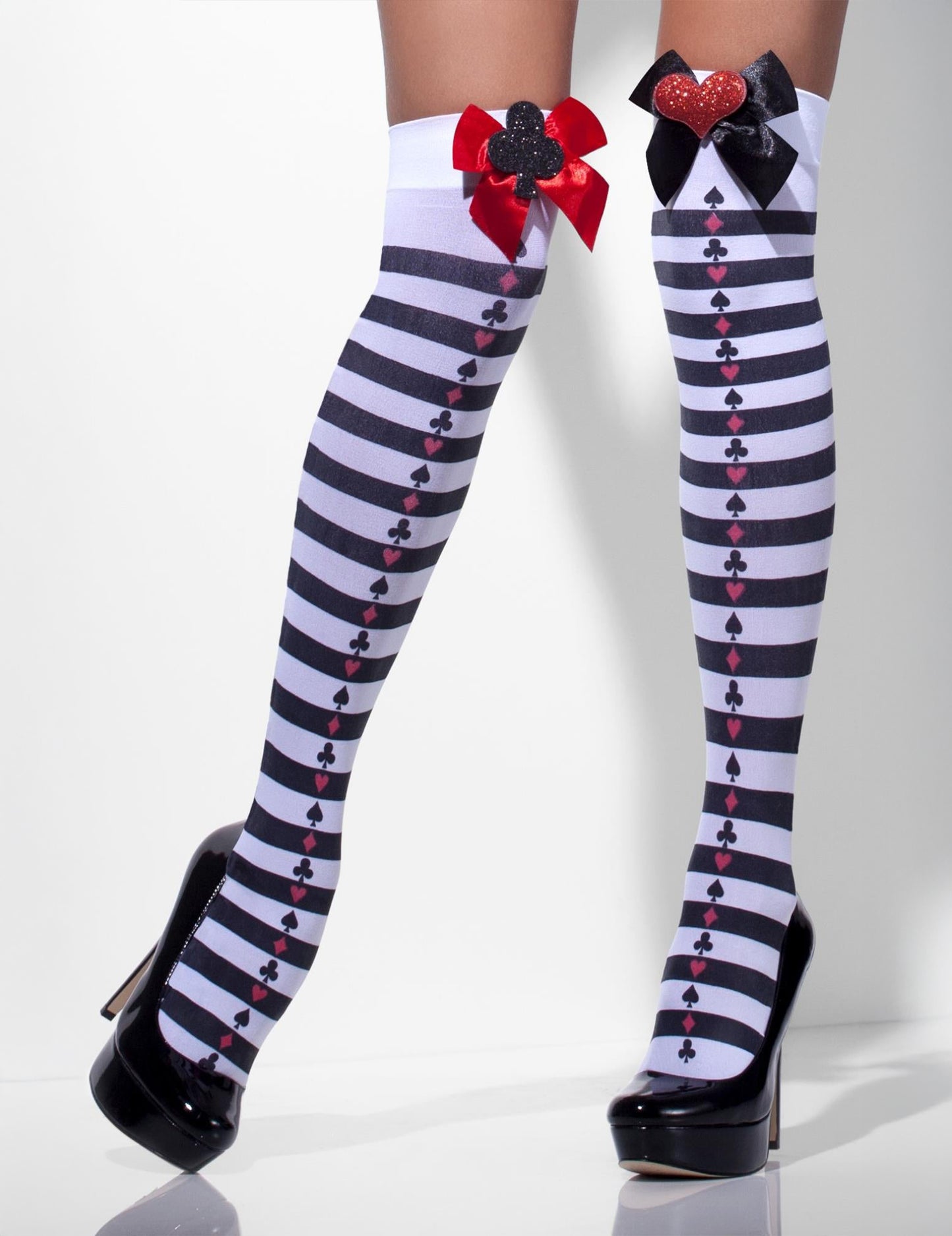 Niske neprozirne kraljice s ženskim čvorovima