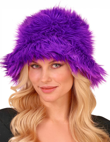 Odrasla ljubičasta kosa Bob