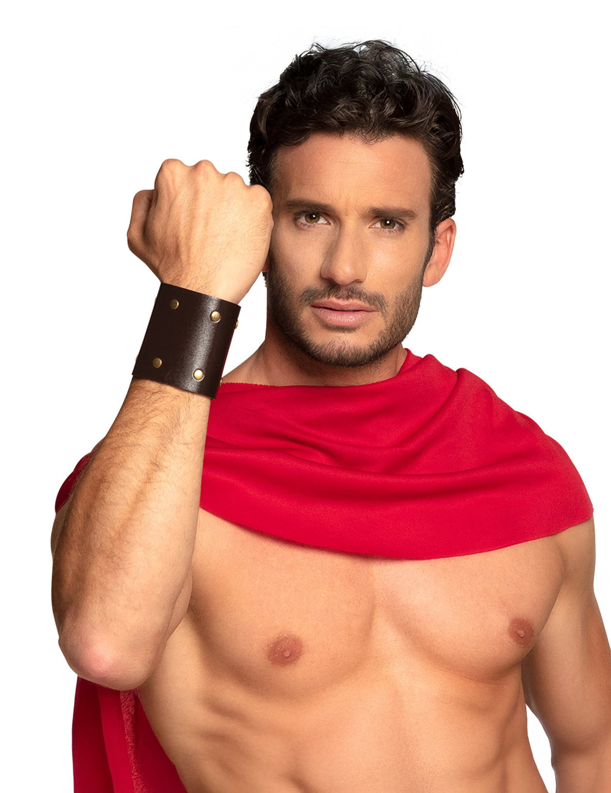 Gros plan sur le bracelet porté des bracelets de guerrier romain pour adulte