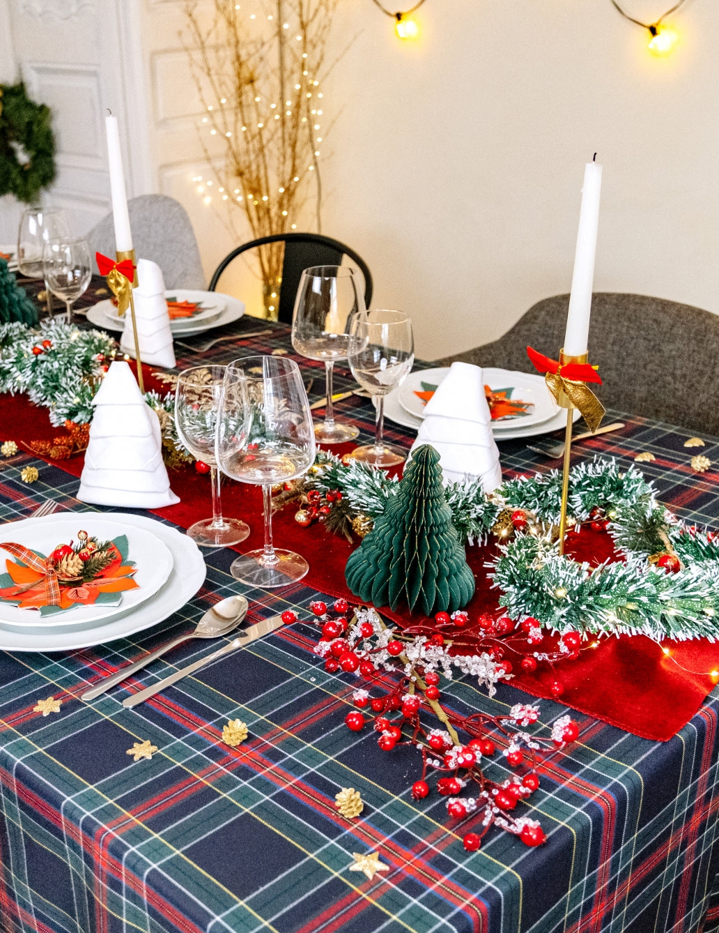 Grana crvenih bobica 73 cm Božićni ukrasi