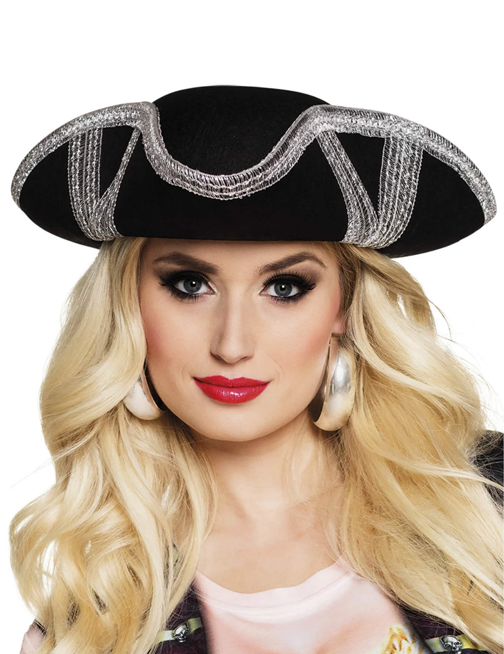 Prednji prikaz piratskog šešira