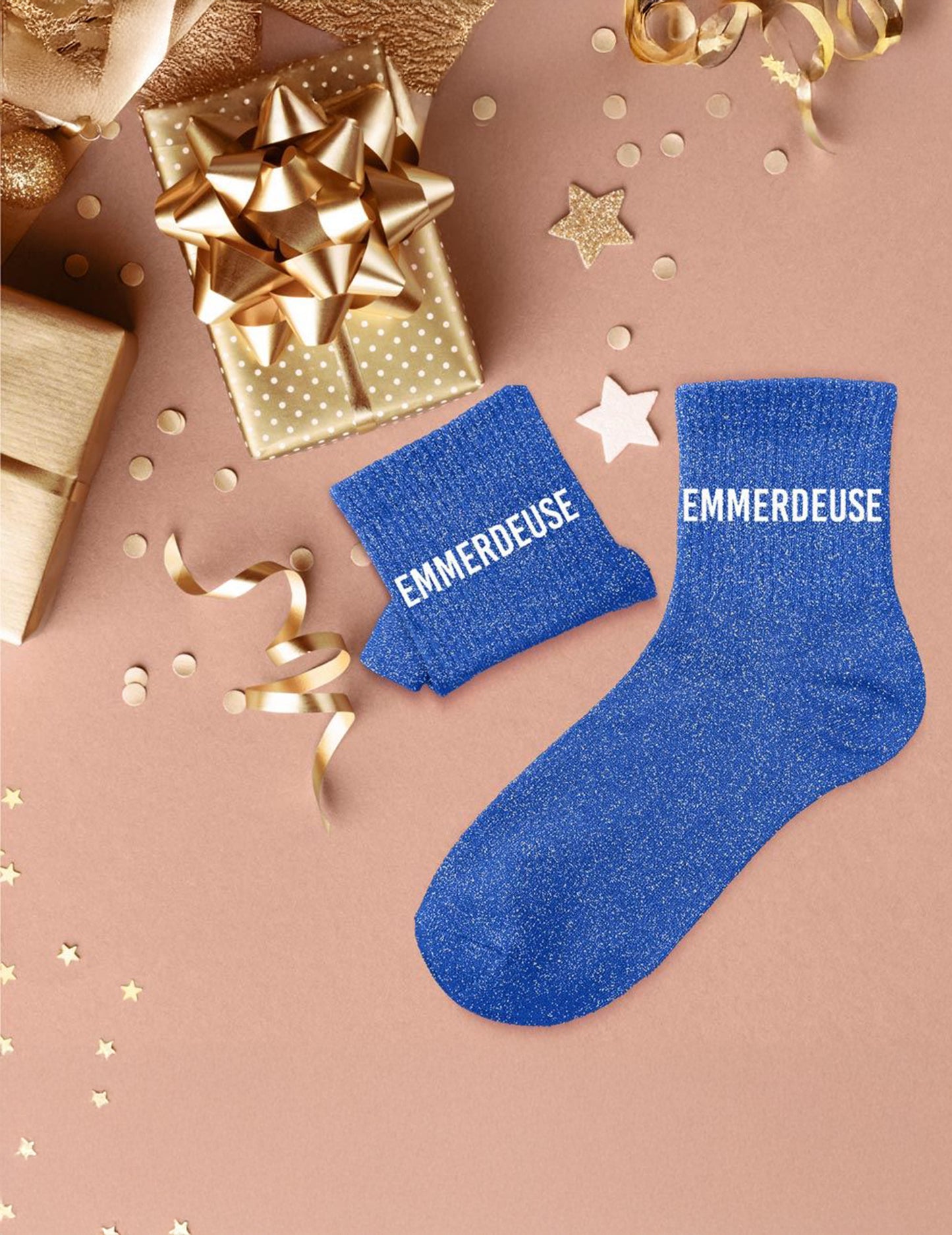 Sjajne čarape, dosadna žena