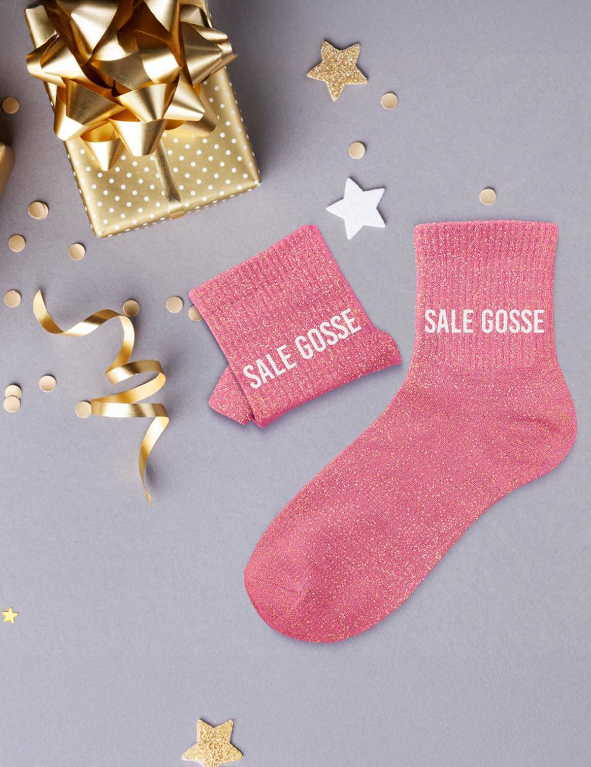 Mise en scène festive des chaussettes à paillettes Sale gosse