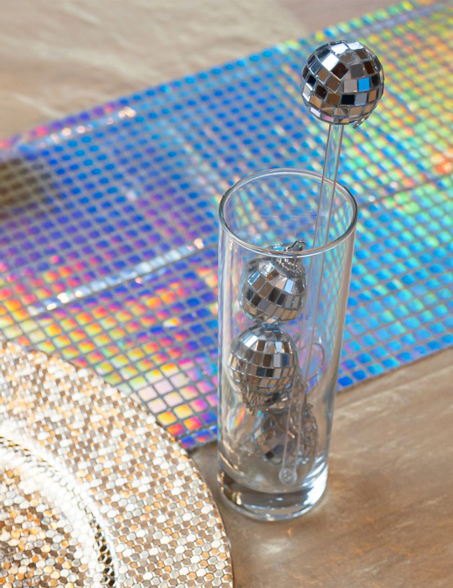 Disko stolni trkač s efektom iridescentne disco kugle 3 m