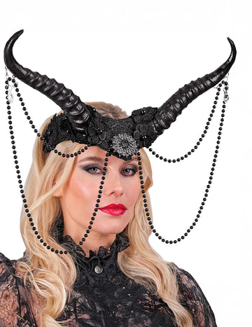 Demonski crni rogovi s zrncama odraslih