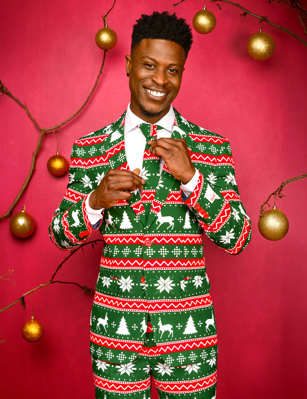 Gros plan sur le buste et la cravate du costume Mr. Festive pour homme