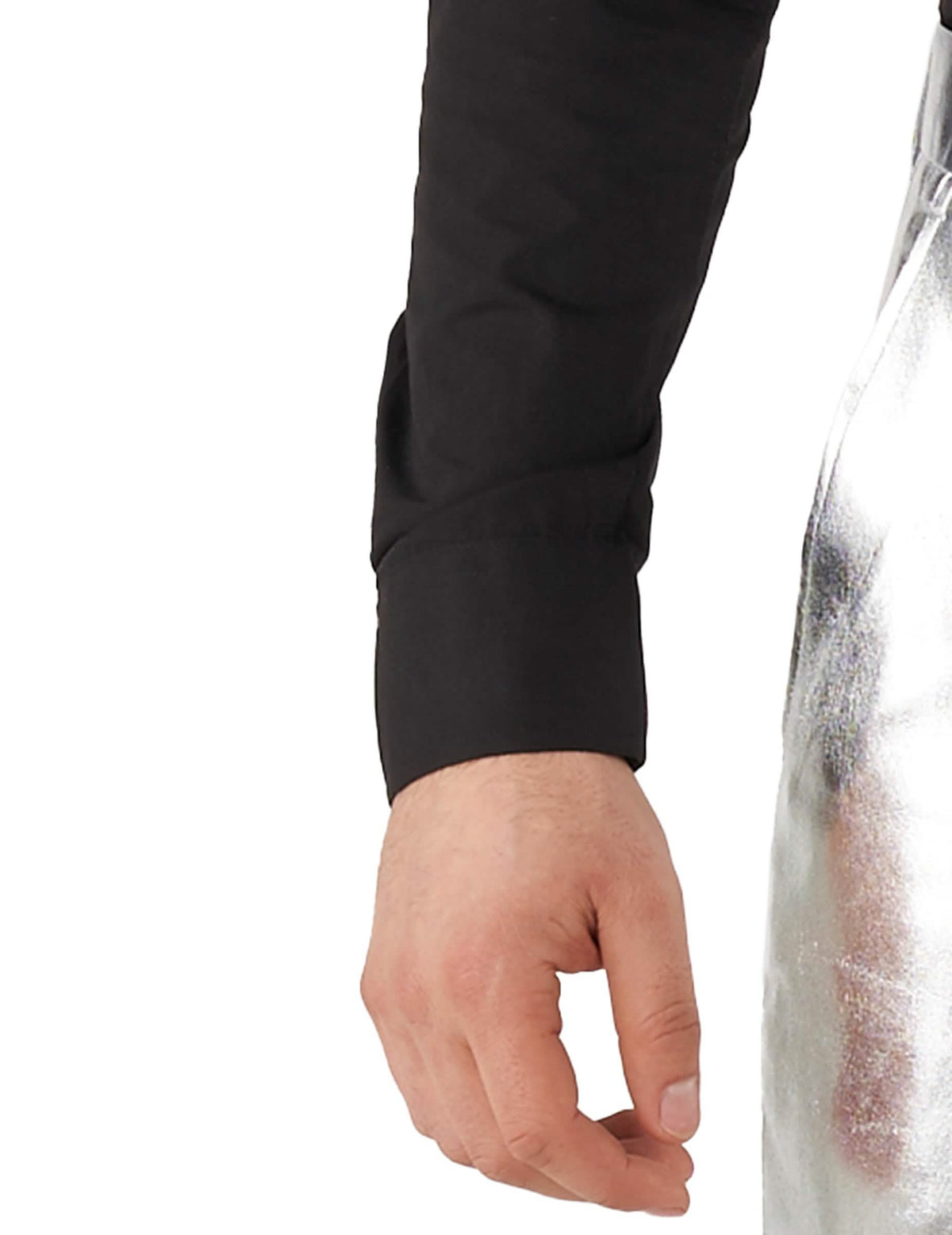 Krupni plan na rukavu i hlačama kostima Mr. Shiny Silver za muškarac