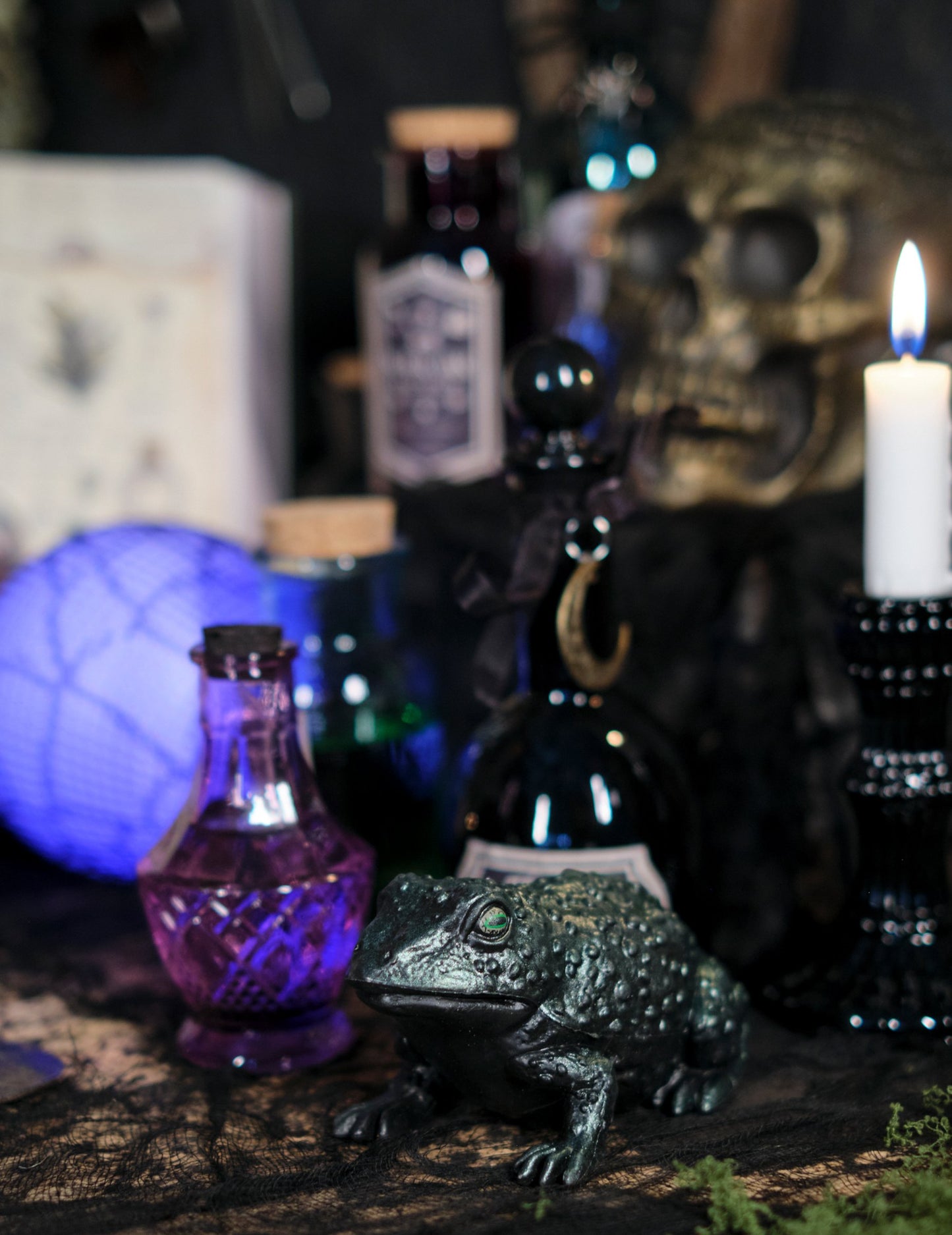 Iridescentna zelena plastična žaba 12.5 cm