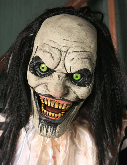 Animirani ukras Zastrašujući klaun s visećim djetetom s pokretima i svjetlima 2.15m