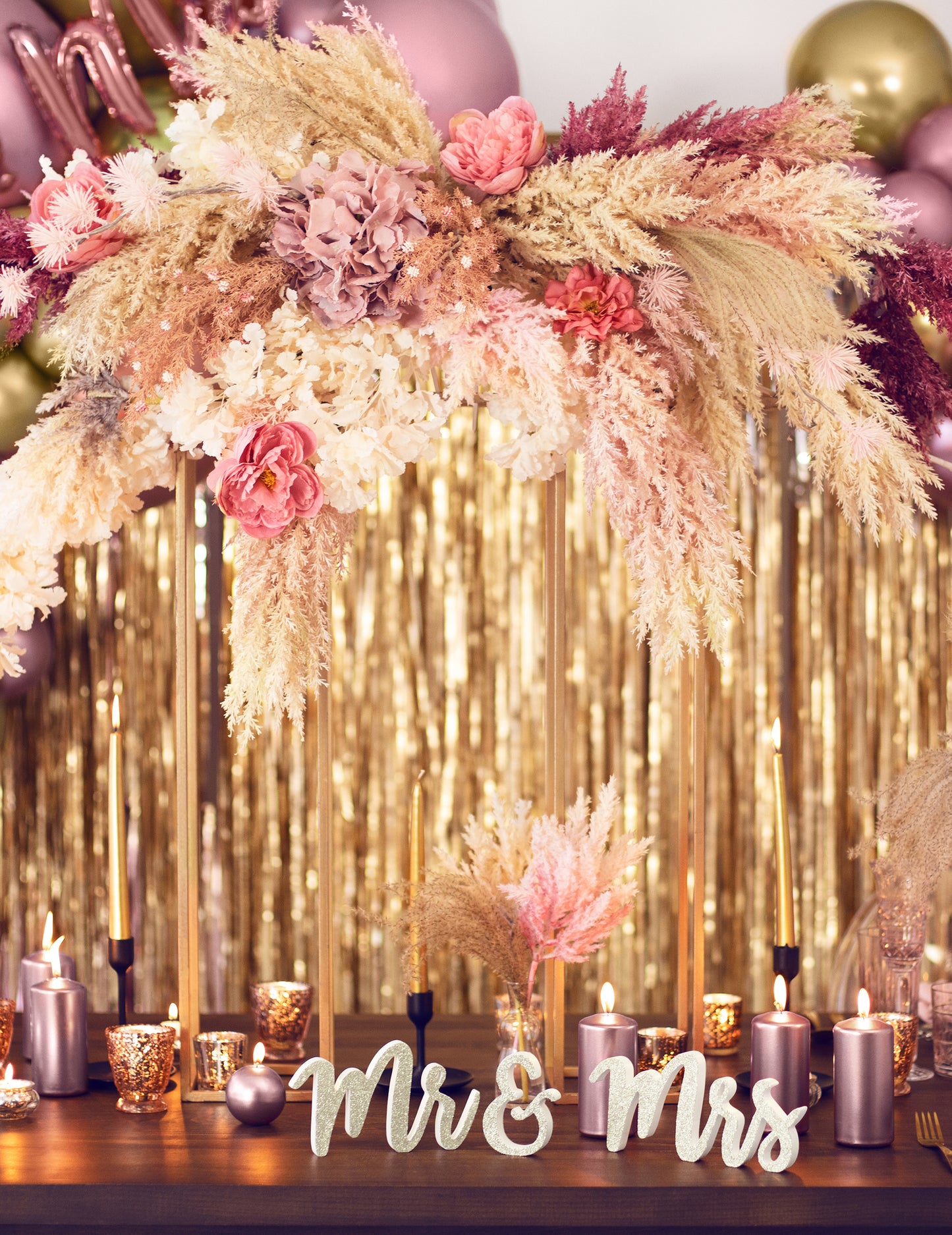 Drveni ukras gospodin i gospođa sa zlatnim šljokicama, 50 x 10 cm za vjenčanje