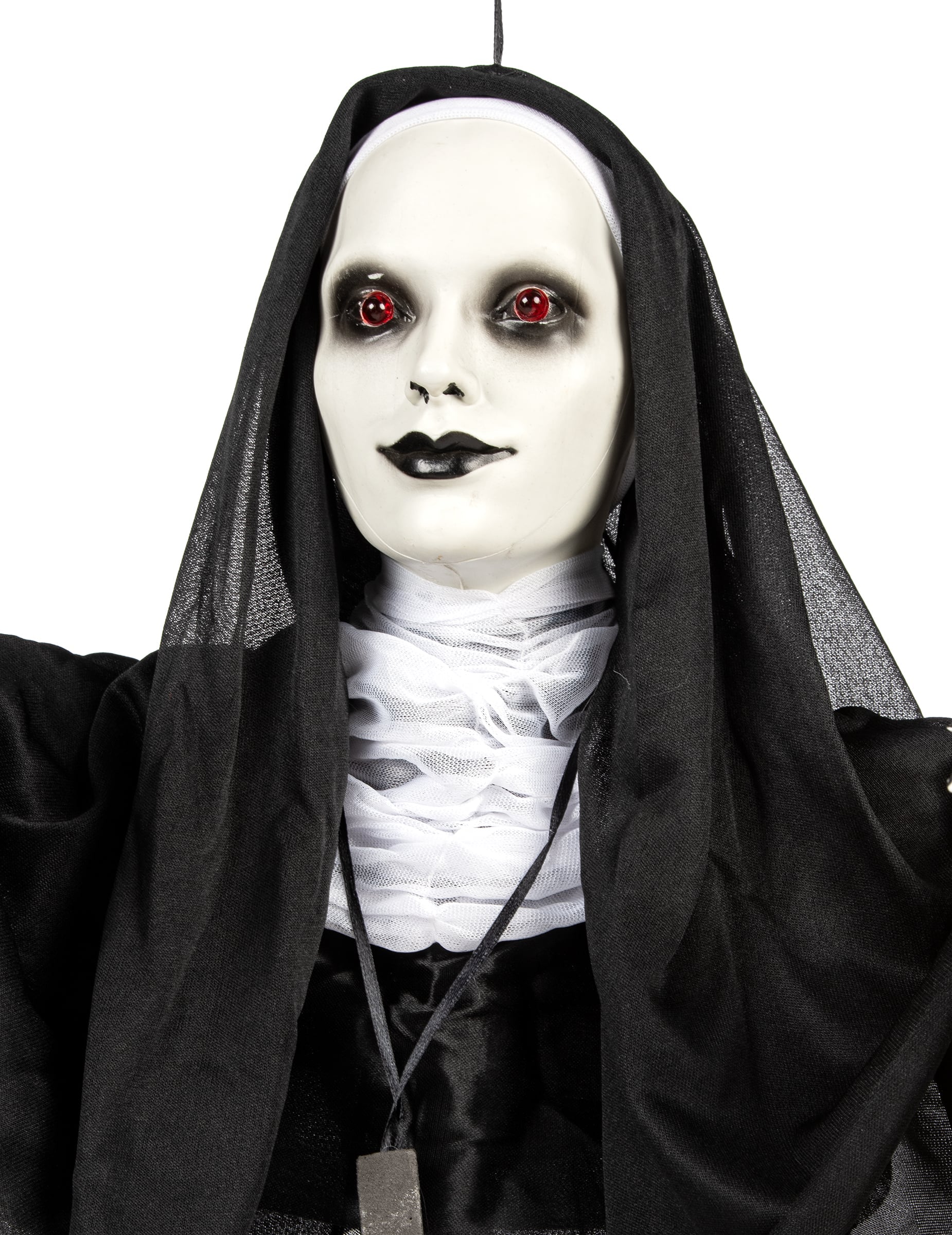 Gros plan sur le buste et le visage de la décoration lumineuse nonne suspendue