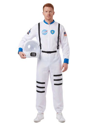 Muški astronaut prerušen