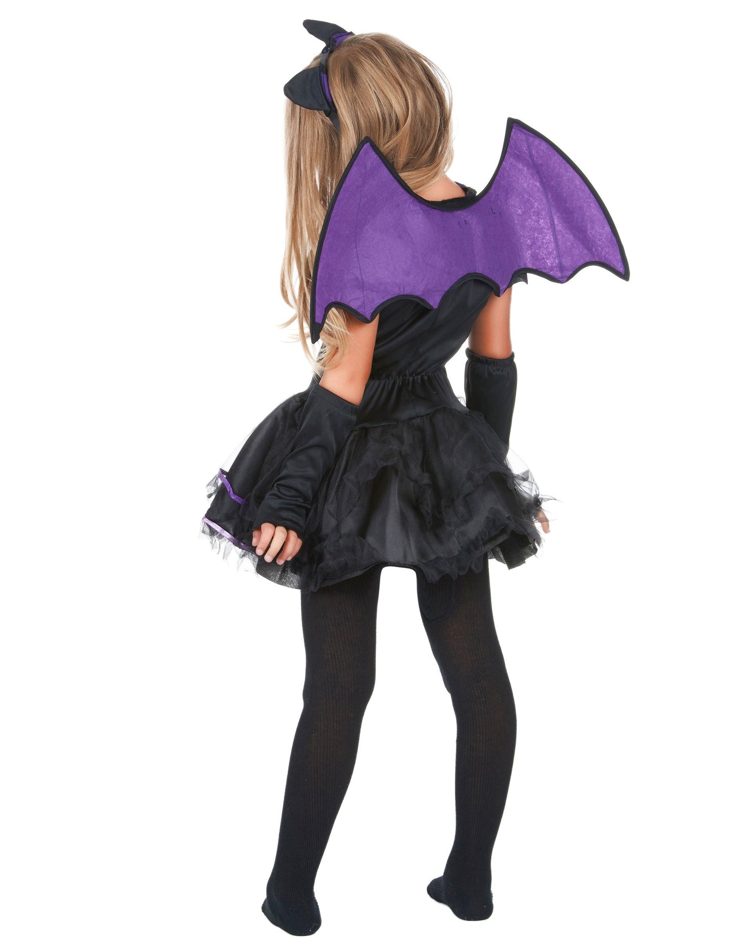 Crna i ljubičasta djevojka prerušena