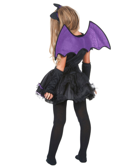 Crna i ljubičasta djevojka prerušena