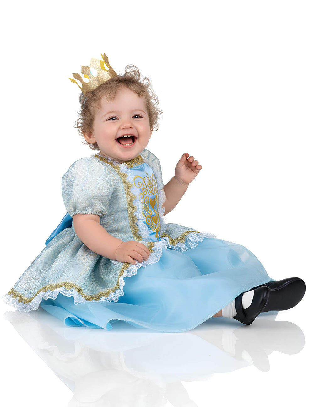 Vue de profil assise du déguisement de princesse pour enfant