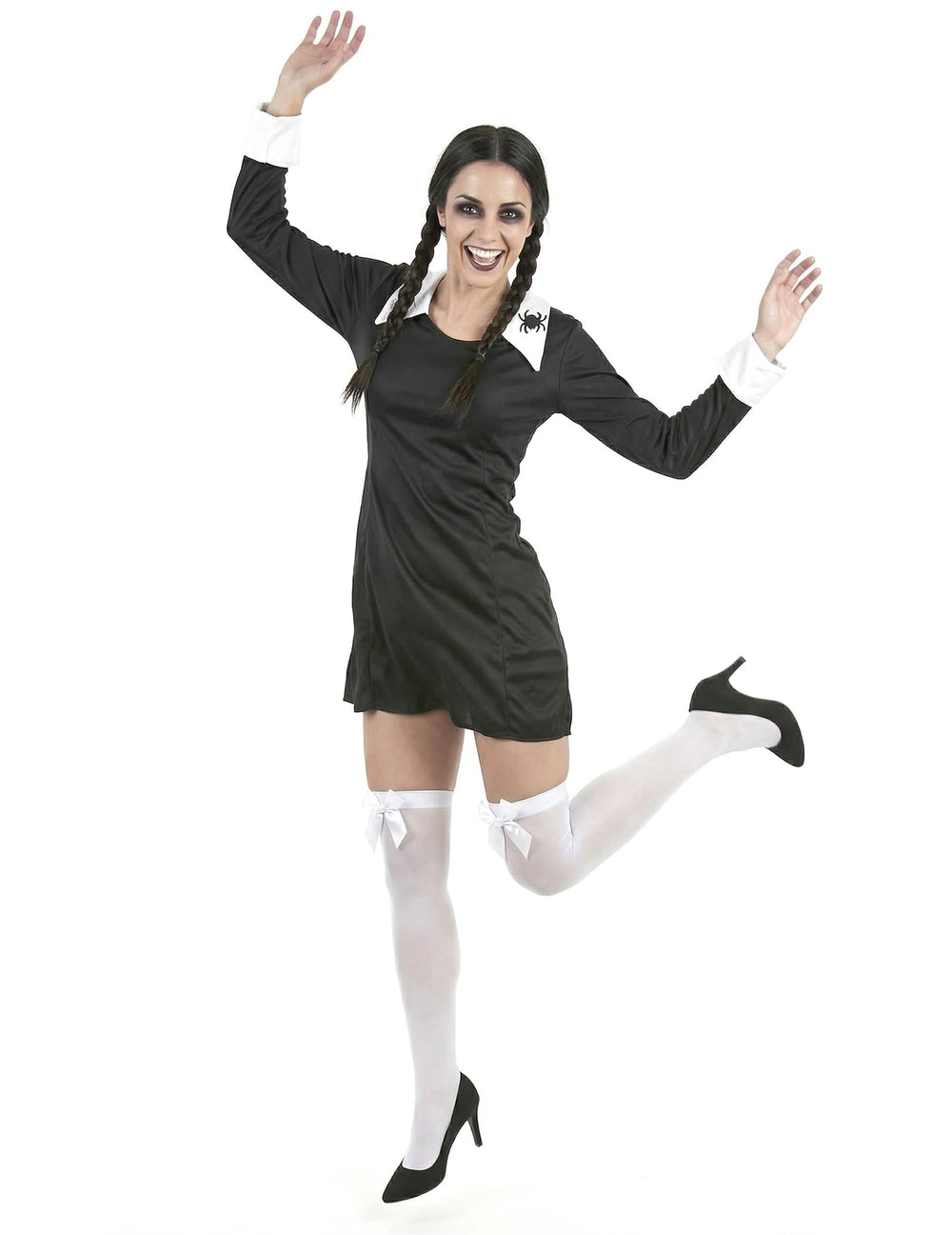 Postavljanje u scenu halloween kostima školske djevojčice za ženu