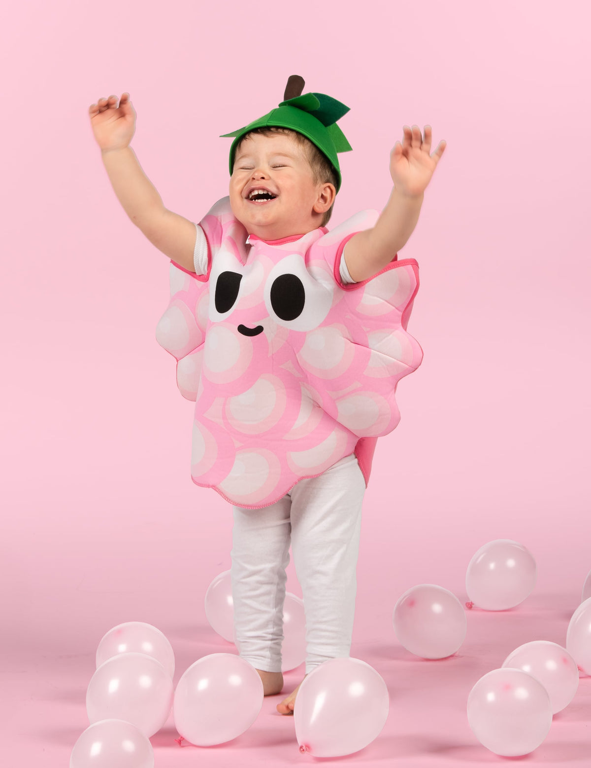 Vue de face joyeuse du déguisement grappe de raisin pour enfant