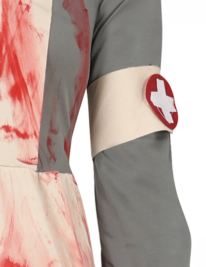 Tinejdžerska zombi medicinska sestra prerušena