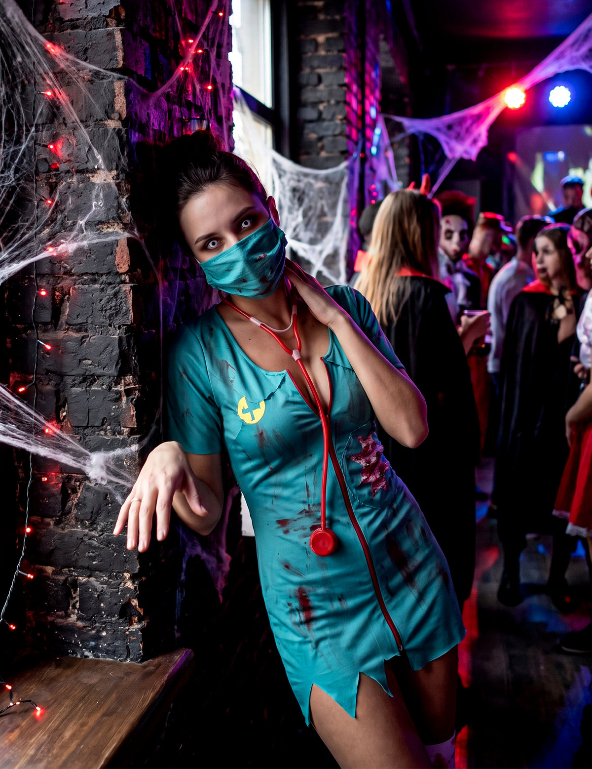 Medicinska sestra zombi žena