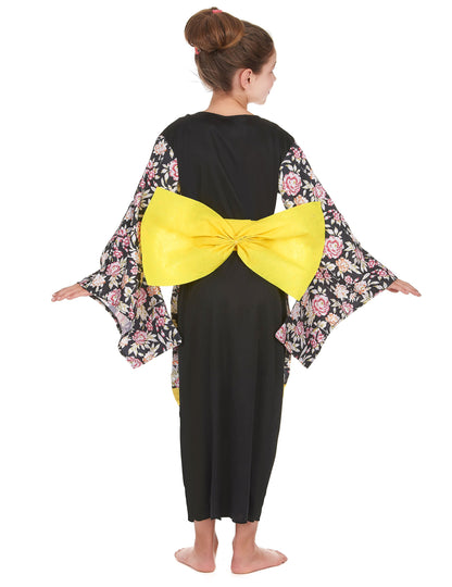 Japanska djevojka prerušena