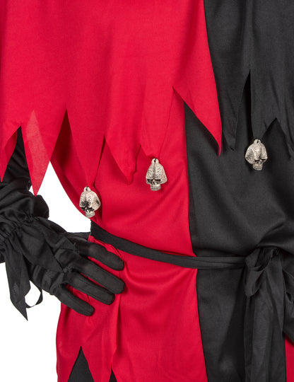 Détail du col en pointes et des crânes suspendus du déguisement Joker Fou pour adulte