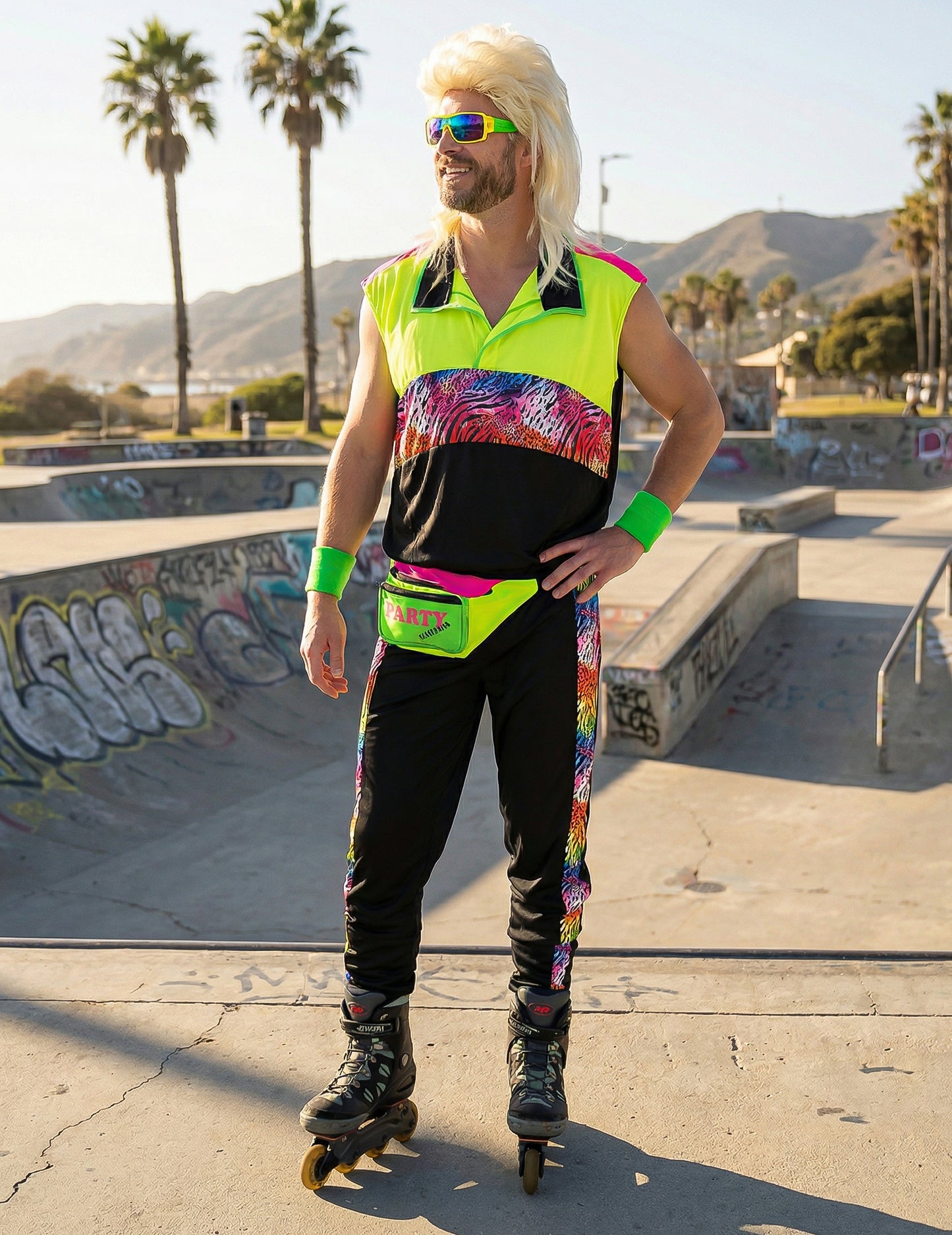 Kičasti kostim za muškarce iz 80-ih 