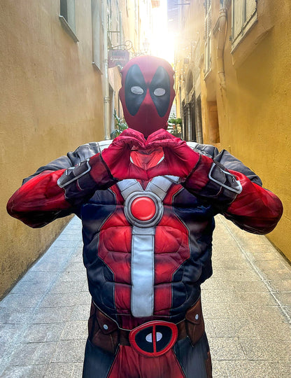 Luksuzni Deadpool prerušen 2 odrasle osobe