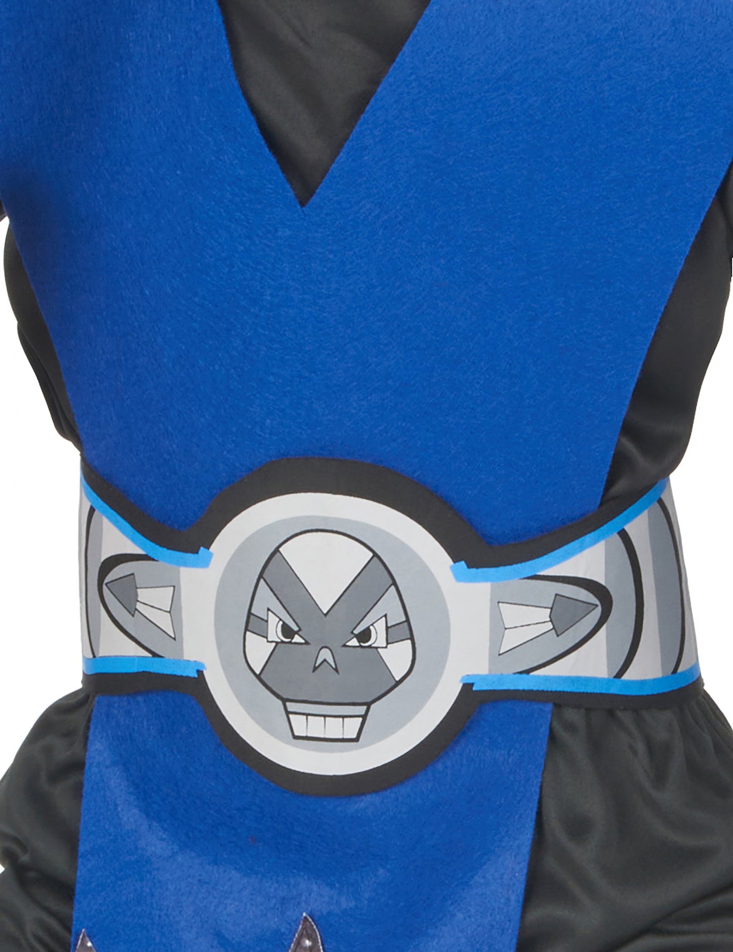 Detalj kopče na remenu nindža kostima