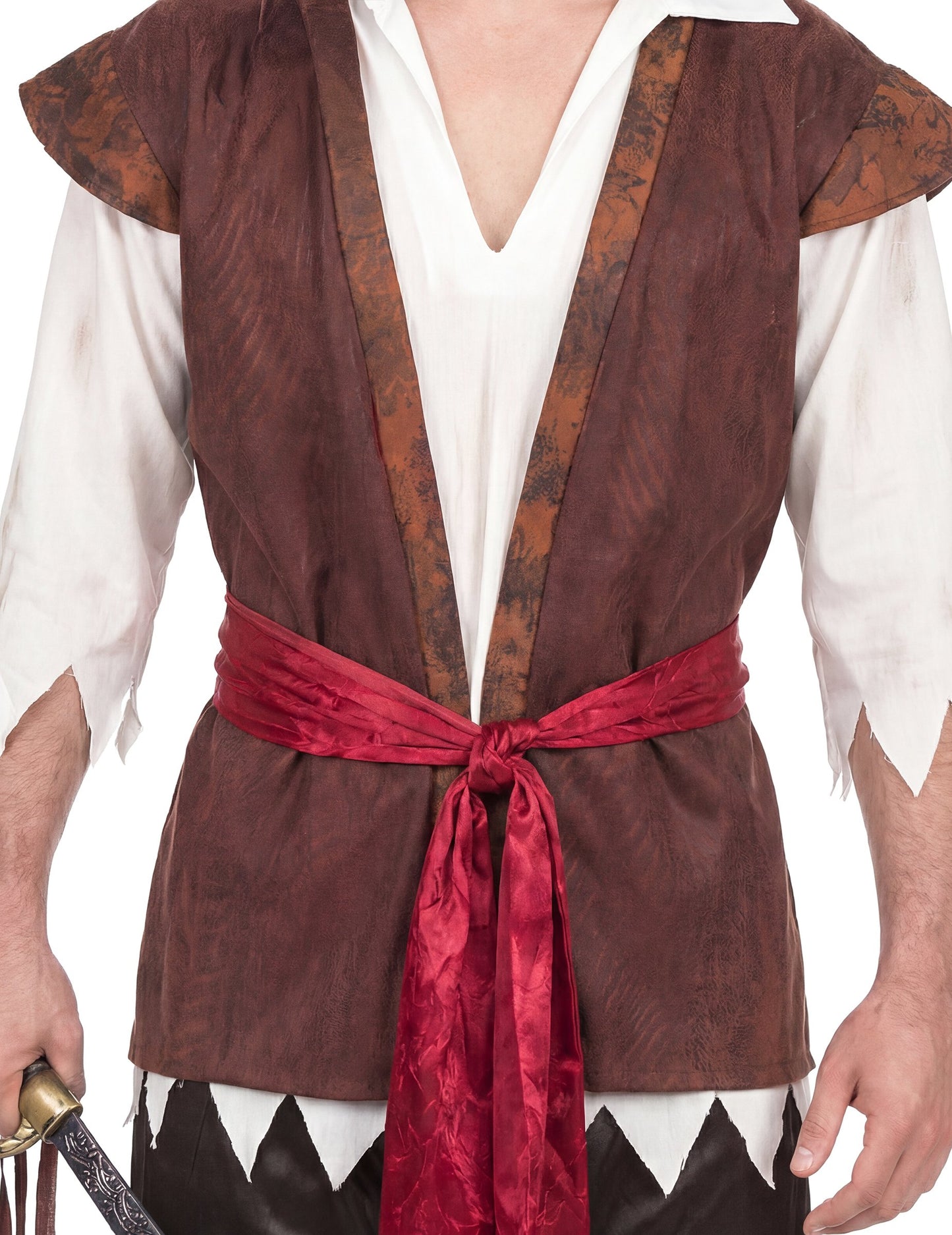 Kadar s blizine na prsluk i crveni pojas dizajna pirata za muškarce