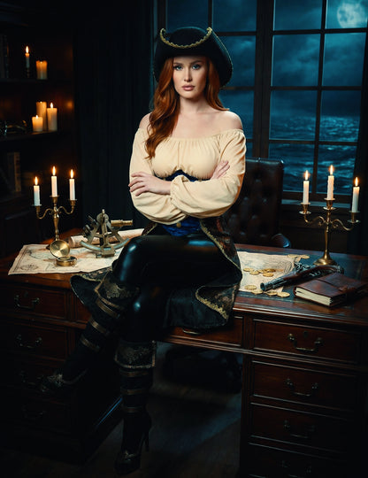 Vue d'ensemble assise du déguisement de pirate pour femme