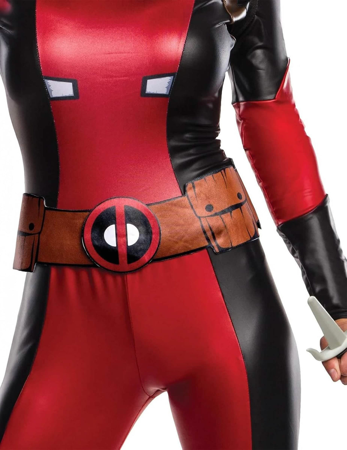 Detalj pojasa seksi kostima Lady Deadpool za ženu
